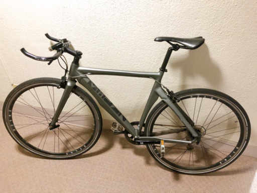 自転車　クロスバイク　
