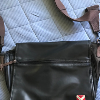 ラゲッジレーベル（赤バッテン）ライナーショルダーバッグ