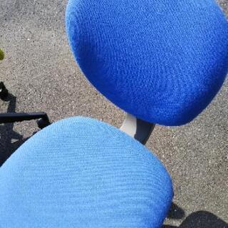 ［オフィスチェア①］：リサイクルショップヘルプの画像