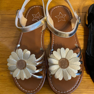 サンダル二足セット　女の子の画像