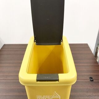 【中古美品】ゴミ箱　100円の画像