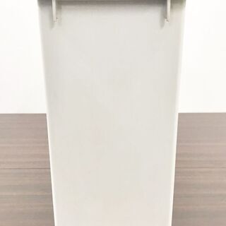 【中古】ゴミ箱 キャスター付き　１個100円の画像