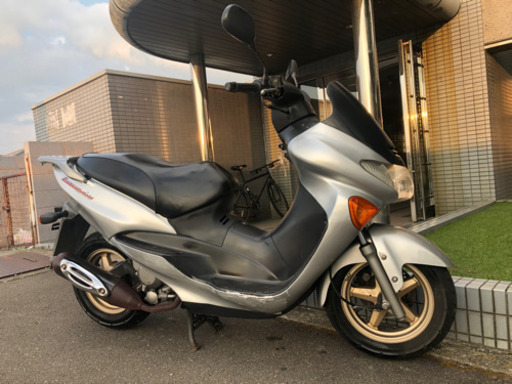 アヴェニス 150 高速も乗れます。