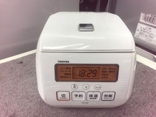 【リサイクルショップどりーむ天保山店】2973 炊飯器　東芝　3合炊き　2017年製　RC-55K　一ヶ月保証付き　中古　美品　グランホワイトカラー　自炊