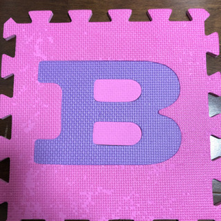 0円　譲ります！　アルファベット　クッションシート23枚の画像