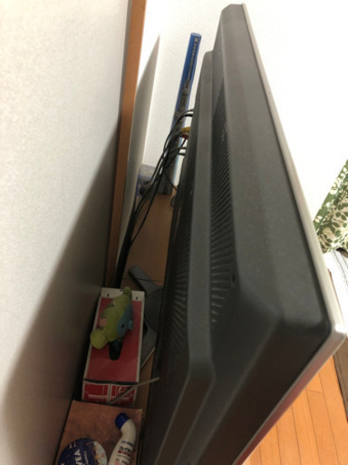 近隣配達　シャープ液晶テレビ　アクオス　世界の亀山モデル46インチ