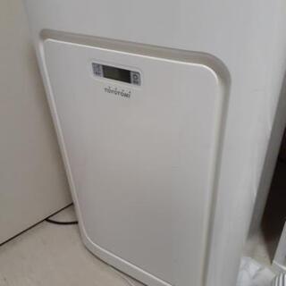 トヨトミ スポット冷暖エアコン TAD-22HW 2017年製