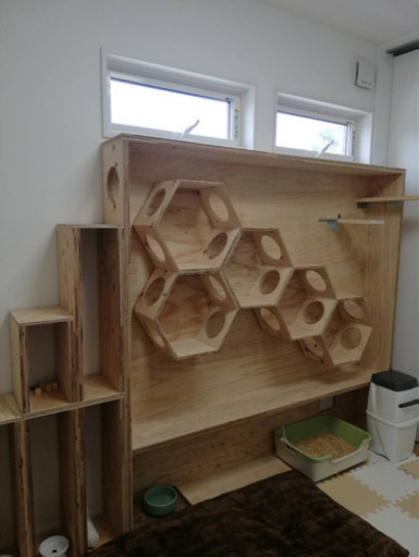 オーダーできる合板で製作するキャットウォーク