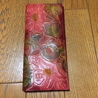 【未使用品】長財布　レッド　山羊革？の画像