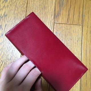 【未使用品】長財布　レッド　山羊革？の画像