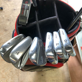 ゴルフセット adidas赤ゴルフバッグNIKEドライバーODYSSEYパター