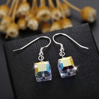 【新品】【日本全国郵送相談可】レディース フックピアス 925純銀 イヤリング スワロフスキー エレメント採用 クリスタル 一粒 ピアス プレゼント クリスタルサイズ：8MMの画像