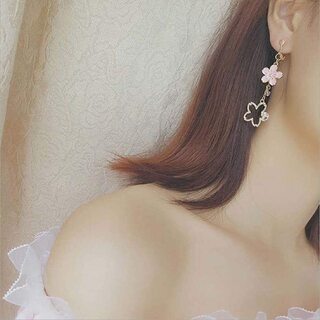 【新品】【日本全国郵送相談可】18金フェイクピアス クリップ ノンホール イヤリング レディース 人気 桜 さくら シルバ 925 金属アレルギー対応18K 揺れる 可愛い ジュエリー 女性 彼女 プレゼントクリスマスギフト 新年 お正月 お祝いプレゼント 誕生日 BOX付き 両耳セットの画像