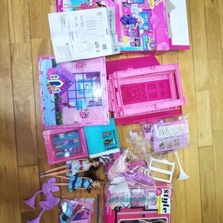バービーハウス、ジェニーちゃん、リカちゃん、プリキュアグッツ