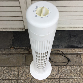 #4112 ニトリ 自動首振り 風力調整3段階 扇風機 FTH-15の画像