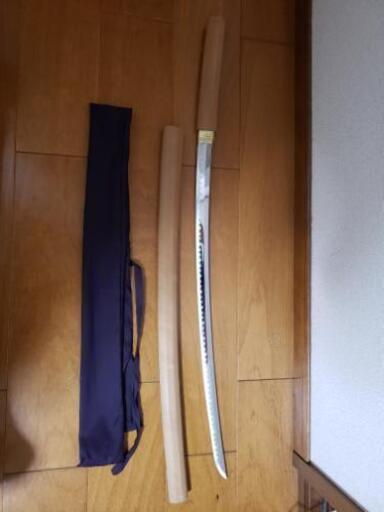 他のサイトで売れました。骨董品