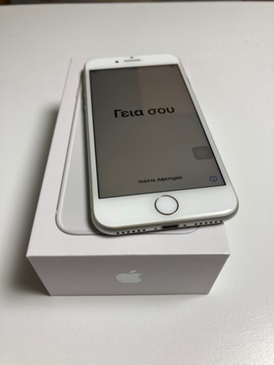 iPhone8 64GB シルバー　SIMロック解除