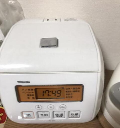 炊飯器　3合炊き　東芝　TOSHIBA