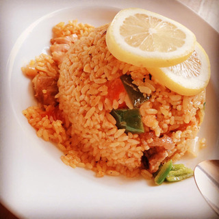 本日21時30分より 赤坂のヌワラエリヤで🍛