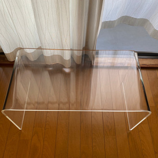 アクリルテーブル