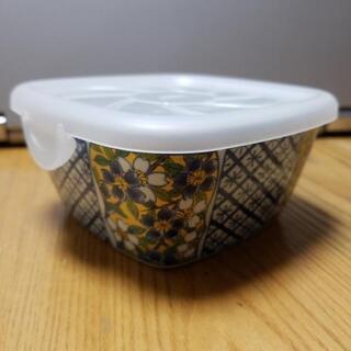 蓋付き小鉢(決まりました）