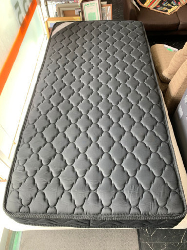 【成約御礼】マットレス【モダンデコ】シングル/ベッド/寝具/ブラック/ポケットコイル/体圧分散/Modern Deco[中古品]¥1,100