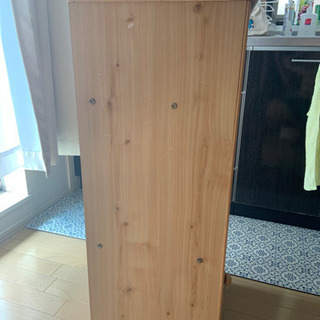 【無料で差し上げます】1人暮らし用の食器棚の画像