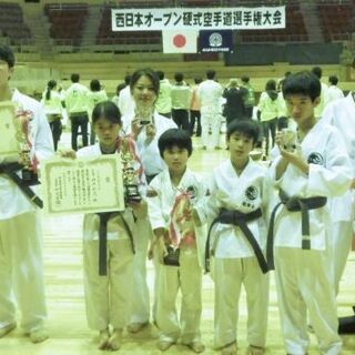 池田市の空手教室「龍舞会」五月山体育館教室の画像