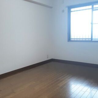 リビングが広々約２０帖の分譲マンションです🏠オートロック完備で防犯面も安心です🔑🚉も徒歩３分と駅近物件です🎵 - 不動産