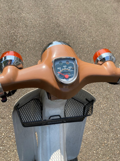 ホンダ　カブ  通勤や買い物に便利なバイクです。