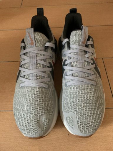 NEW NIKE MEN’S LEGEND REACT 2 SMOKE GREY SNEAKERS 26.5CM