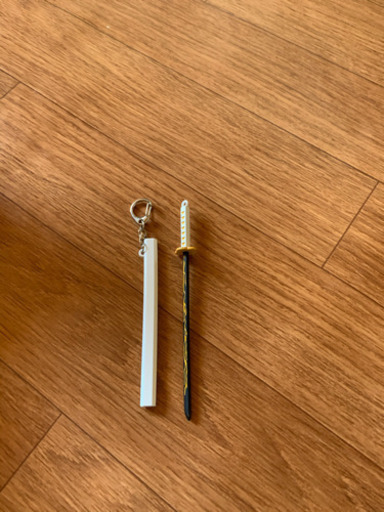 鬼滅の刃　日輪刀キーホルダー　　我妻善逸