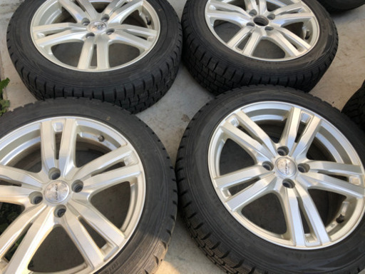 16インチ社外ホイールバリ山タイヤ付き❣️コンパクトカーに