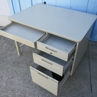 特価品!!!　旧ＪＩＳ規格　片袖デスク　事務机の画像