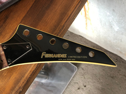 08-21 エレキギター Fernandes LIMITED EDITION