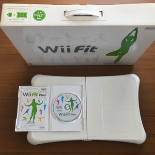 Wii Fit セット（Wii本体、バランスWiiボード、Wii Fit Plusソフト付き）の画像