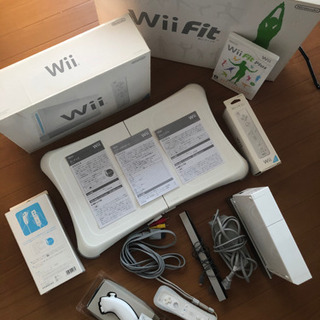 Wii Fit セット（Wii本体、バランスWiiボード、Wii...