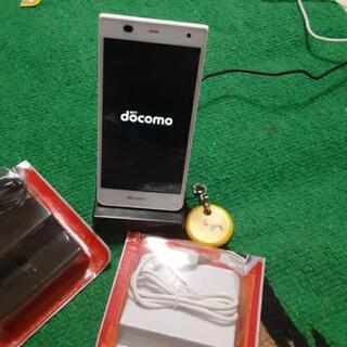 ０円で　マイクロUSB充電器