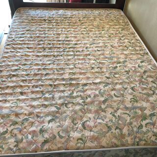 引越し予定の為出品☆ダブルベッド☆引き取り限定☆の画像