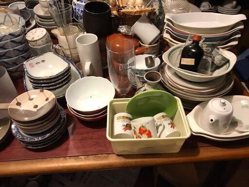 おまとめ　伝統工芸品　有田焼　たち吉　花瓶　カップアンドソーサー等　居酒屋　出店