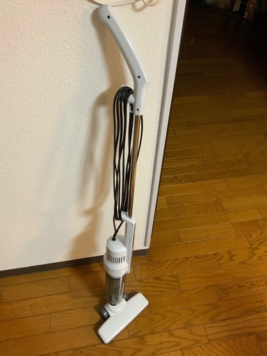 アイリスオーヤマ　ハンディ掃除機　2019年製