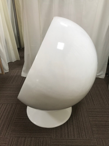 たまご型チェア