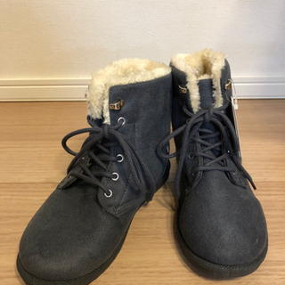 美品　未使用　靴紐ボアブーツ