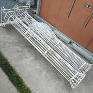 ♦本格的なお庭【ローズガーデン】アイアン製のオベリスク？トレリス？アーチ？の画像