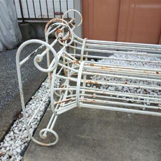 ♦本格的なお庭【ローズガーデン】アイアン製のオベリスク？トレリス？アーチ？の画像