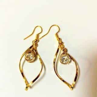 🎀ハンドメイドピアス入荷🎀