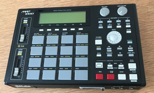 【AKAI】サンプラー MPC1000　〜一部不具合あり〜