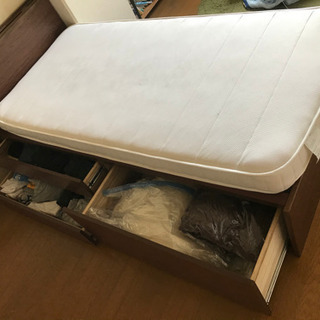 シングルベッド　受取の方決まりました