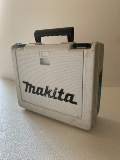 マキタ 充電式インパクトドライバー　TD134DX2 14.4v