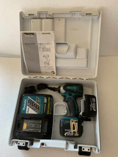 マキタ 充電式インパクトドライバー　TD134DX2 14.4v